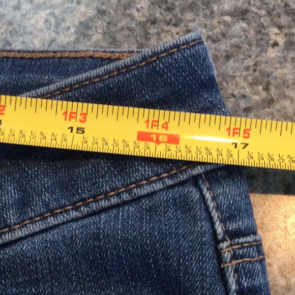 Lee Classic Fit women’s denim jeans. Size 16 Medium. - Picture 4 of 10